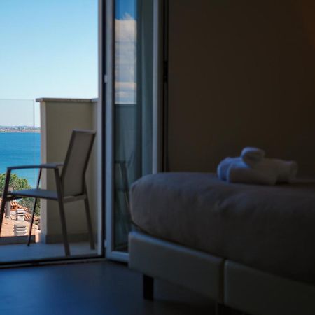 Hotel Palazzo Del Garda & Spa ديسينسانو ديل غاردا المظهر الخارجي الصورة
