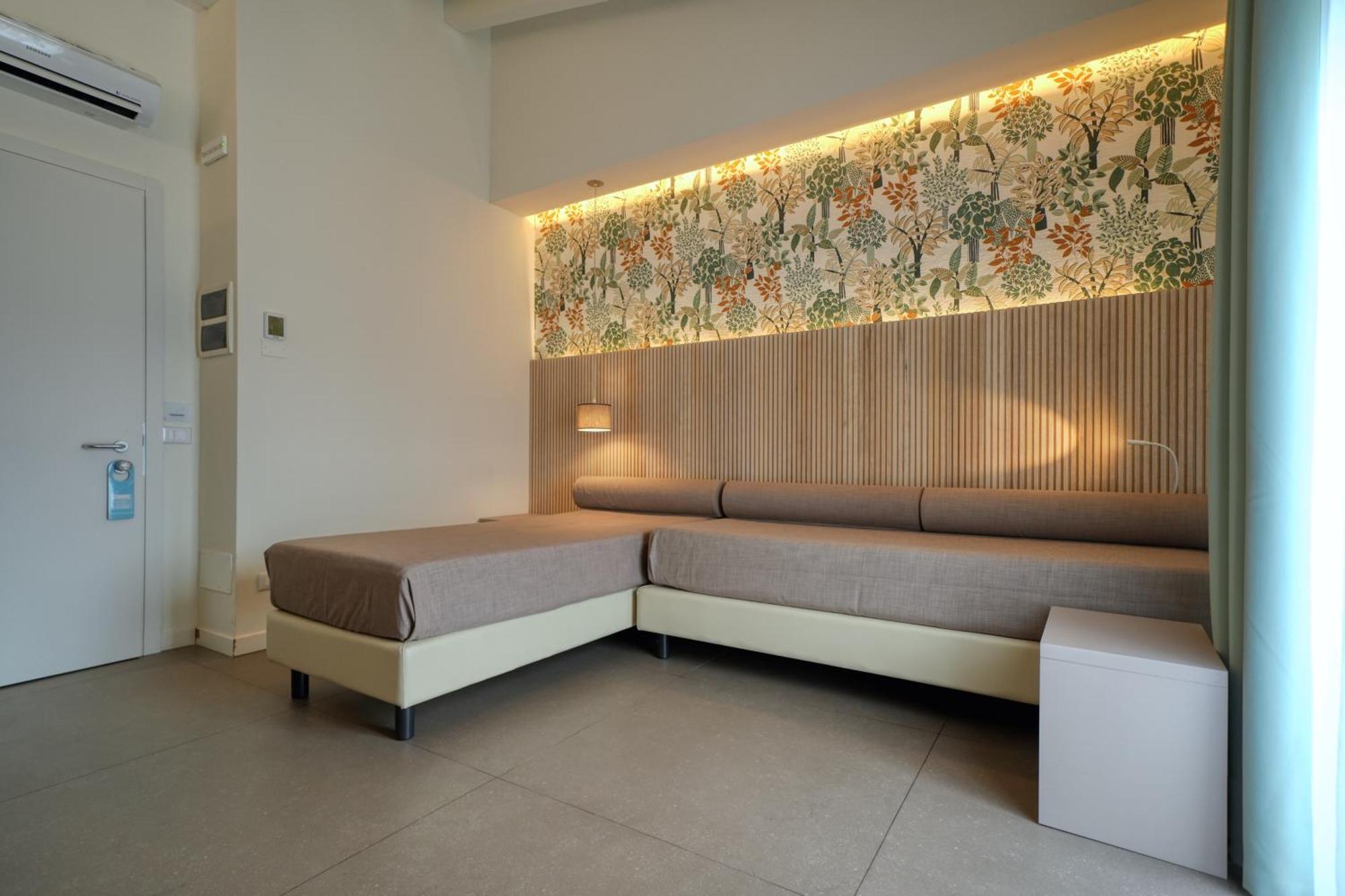 Hotel Palazzo Del Garda & Spa ديسينسانو ديل غاردا المظهر الخارجي الصورة