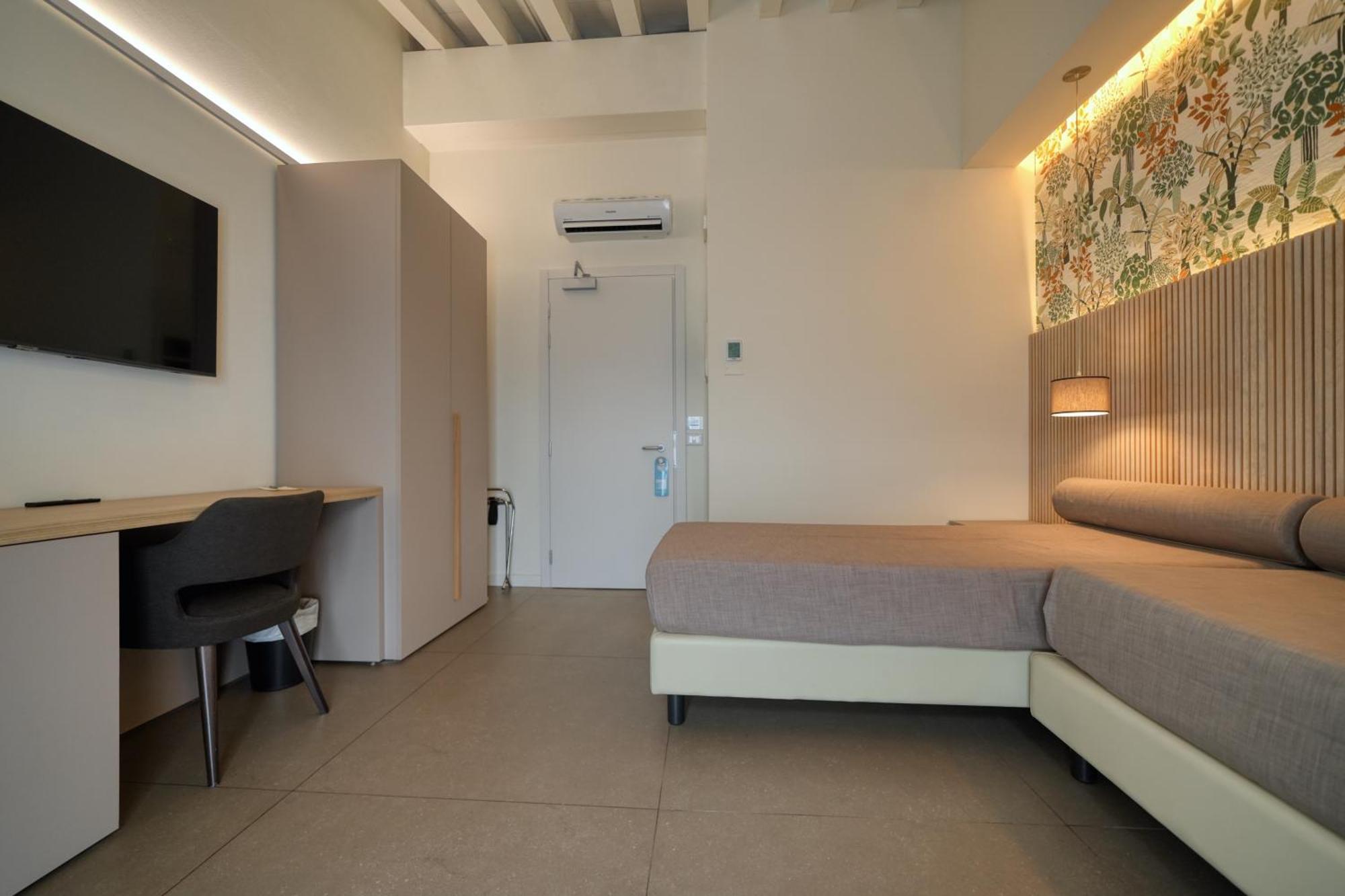 Hotel Palazzo Del Garda & Spa ديسينسانو ديل غاردا المظهر الخارجي الصورة