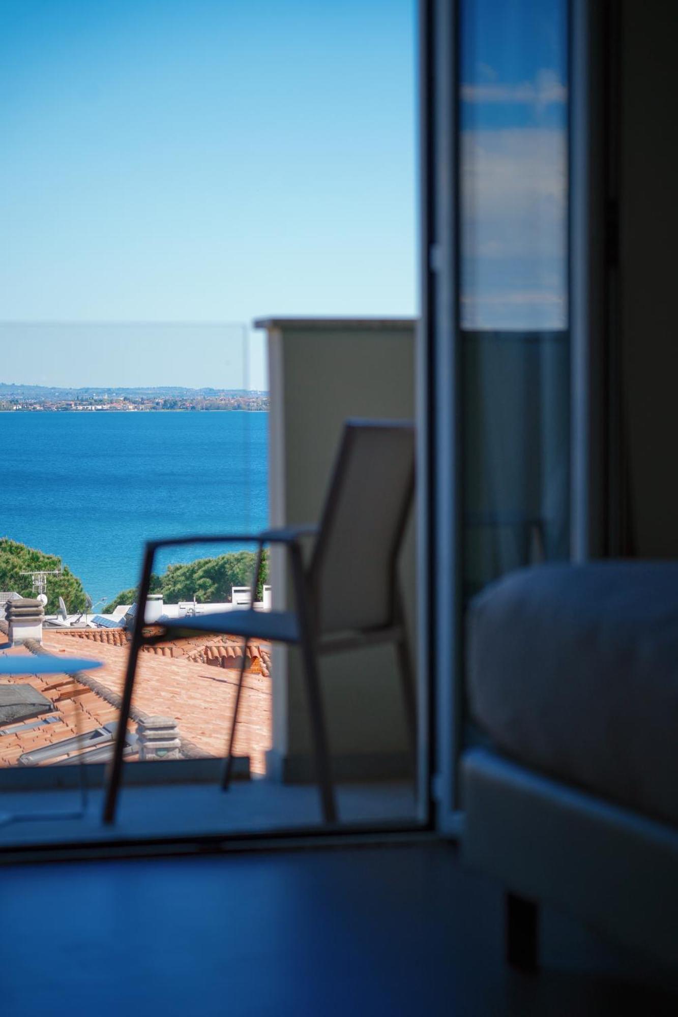 Hotel Palazzo Del Garda & Spa ديسينسانو ديل غاردا المظهر الخارجي الصورة