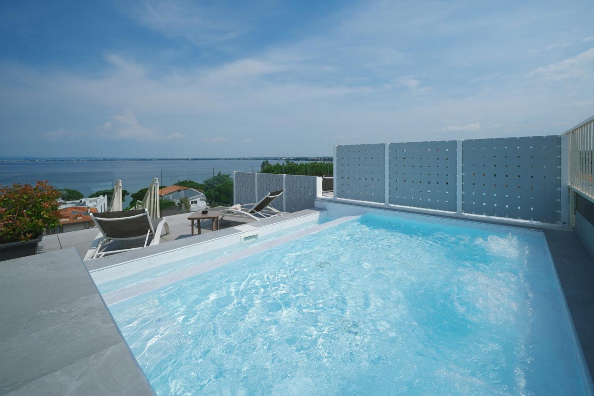 Hotel Palazzo Del Garda & Spa ديسينسانو ديل غاردا المظهر الخارجي الصورة
