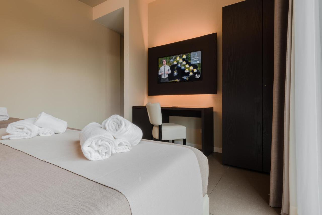 Hotel Palazzo Del Garda & Spa ديسينسانو ديل غاردا المظهر الخارجي الصورة